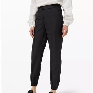 Lululemon black warpstreme high rise joggers size 29